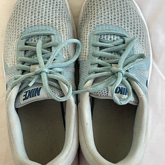 Nike Women's Revolution 4 Running Shoe Ocean Bliss/Blue Force/Glacier Blue SZ 7 - Picture 11 of 13